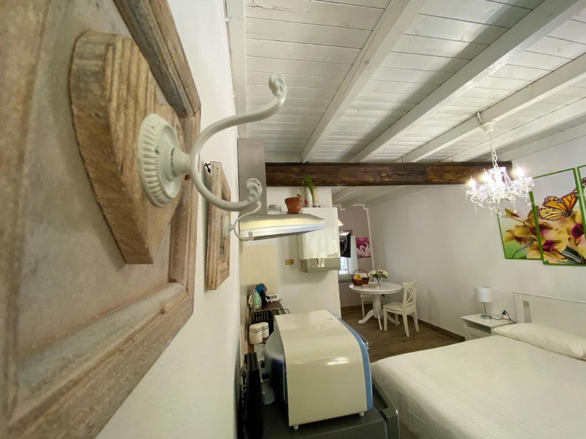 Nicolaus Apartment เซสโต คาเลนดิ ภายนอก รูปภาพ