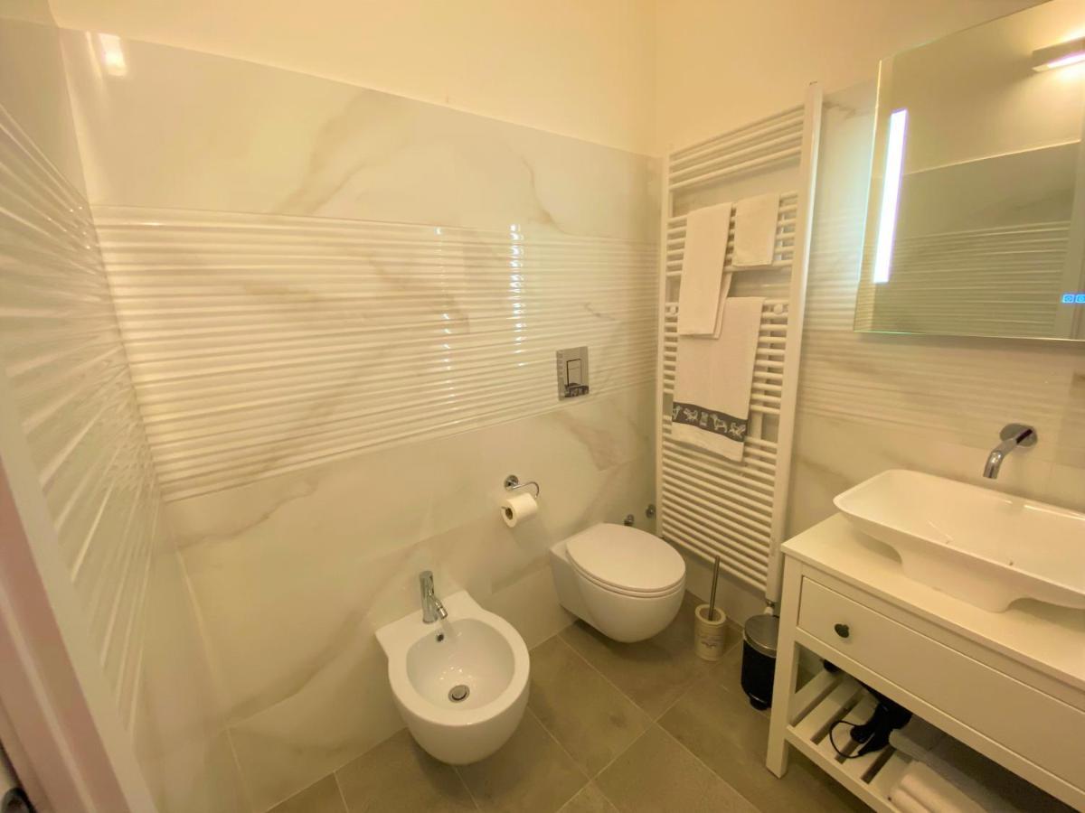 Nicolaus Apartment เซสโต คาเลนดิ ภายนอก รูปภาพ