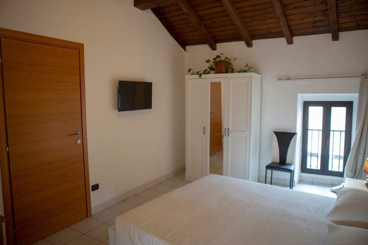 Nicolaus Apartment เซสโต คาเลนดิ ภายนอก รูปภาพ
