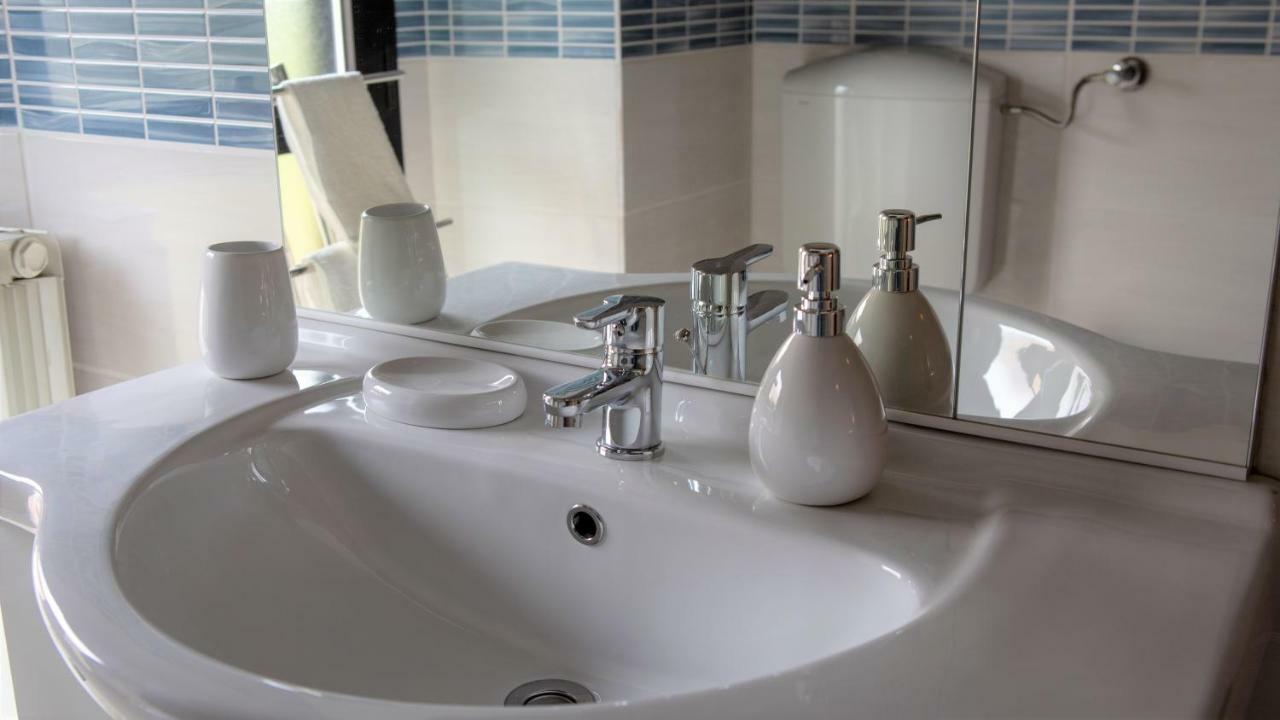 Nicolaus Apartment เซสโต คาเลนดิ ภายนอก รูปภาพ