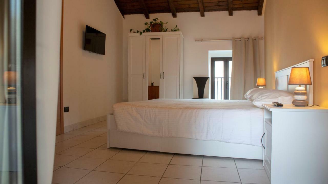 Nicolaus Apartment เซสโต คาเลนดิ ภายนอก รูปภาพ